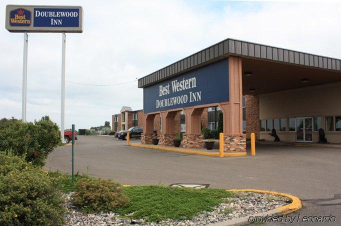 Hotel Ramada By Wyndham Bismarck Exterior foto